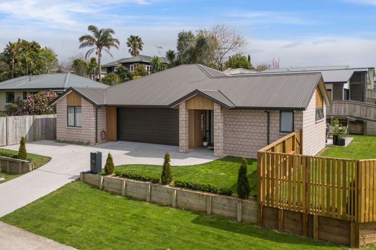 Photo of property in 20 Mulgan Street, Katikati, 3129