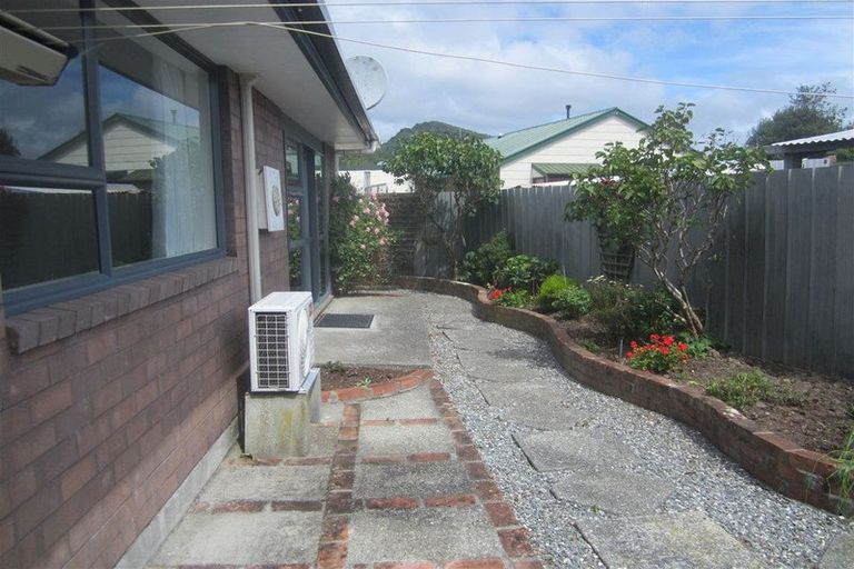 Photo of property in 6 Baillie Place, Cobden, Greymouth, 7802