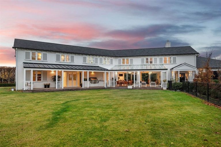 Photo of property in 11 Pentlow Place, Fendalton, Christchurch, 8052