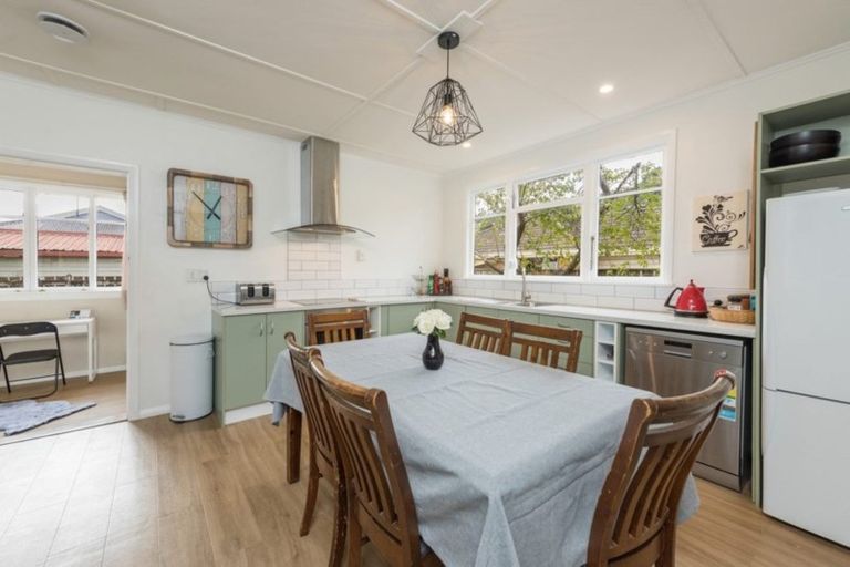 Photo of property in 1/8 Parkers Road, Tahunanui, Nelson, 7011