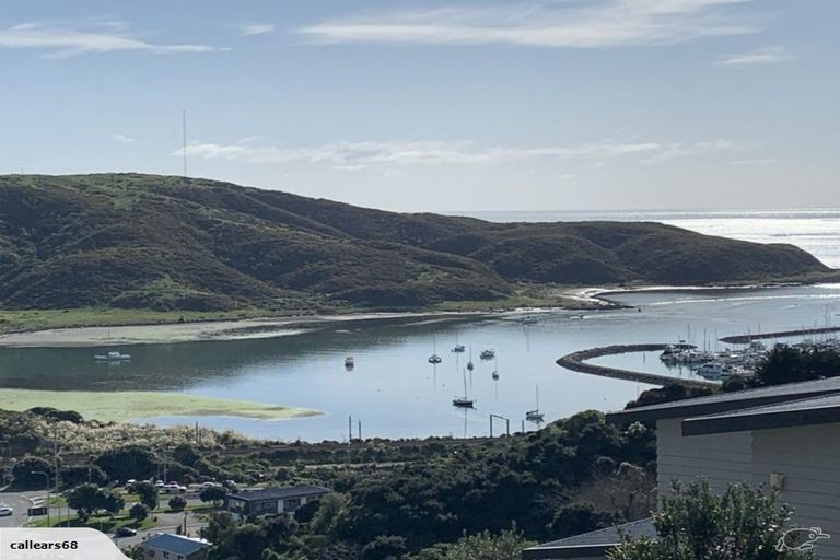 Photo of property in 14b Kahu Road, Paremata, Porirua, 5024