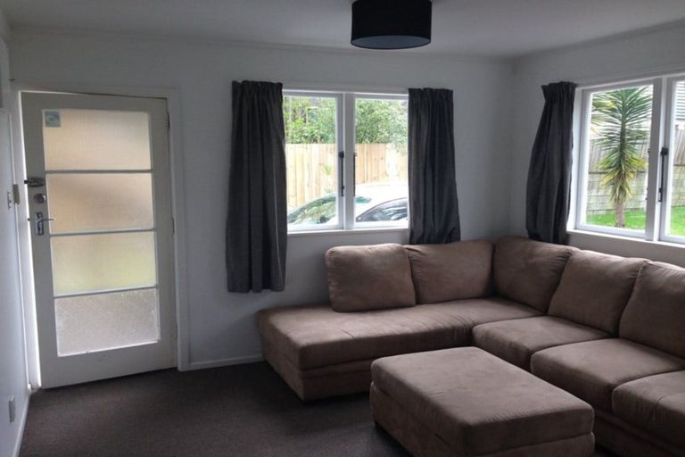 Photo of property in 9 Stottholm Road, Titirangi, Auckland, 0604