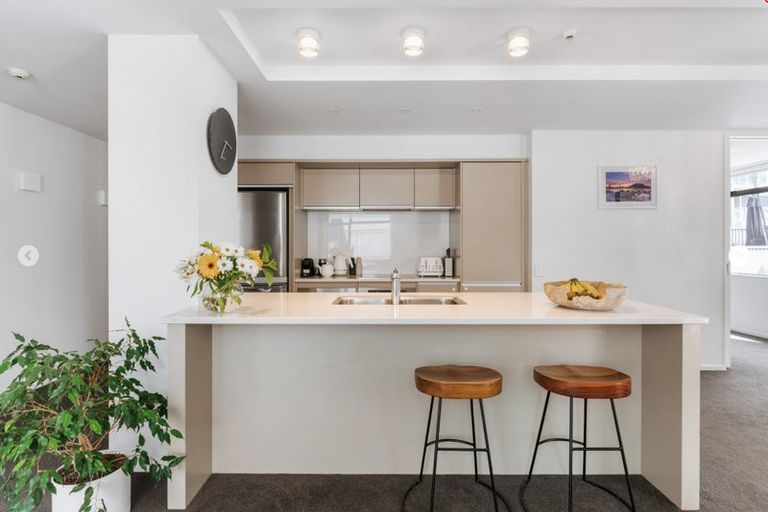 Photo of property in Vivaldi Apartments, 7/48 Marine Parade, Mount Maunganui, 3116