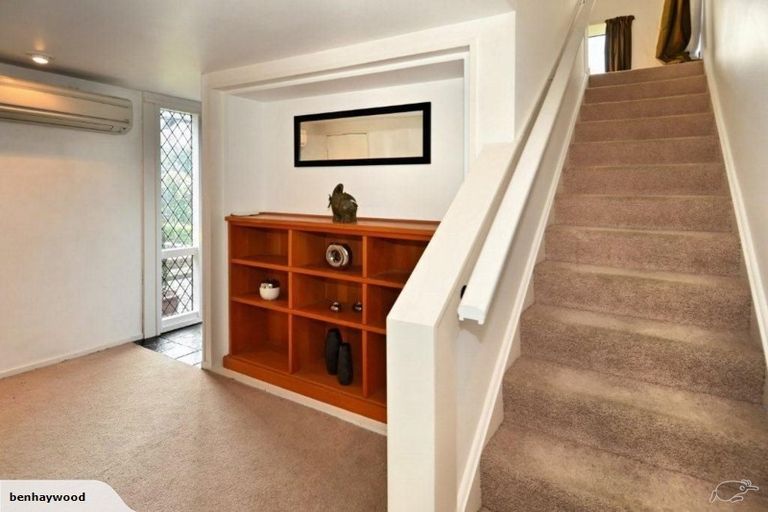 Photo of property in 2/125a Hackthorne Road, Cashmere, Christchurch, 8022