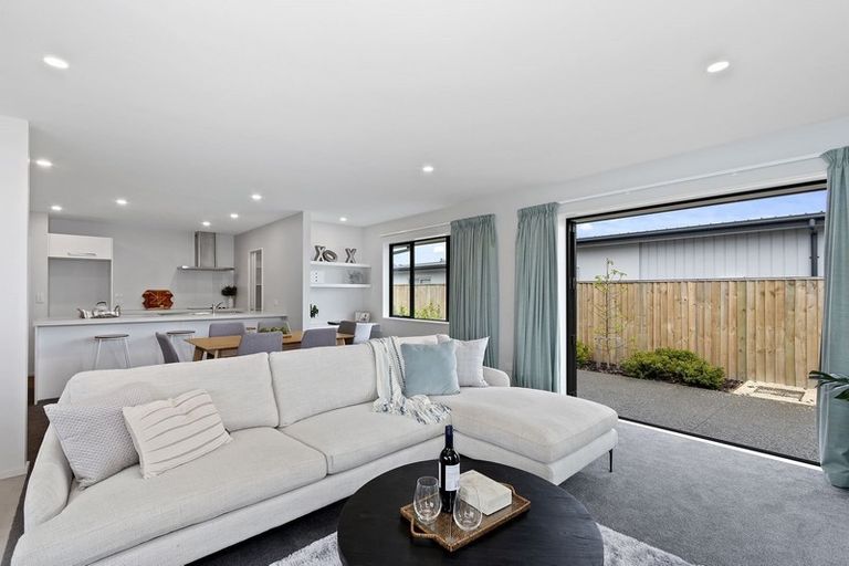 Photo of property in 6 Dennis Lane, Halswell, Christchurch, 8025