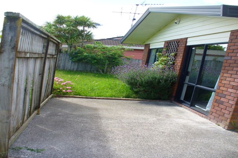 Photo of property in 99 West Harbour Drive, West Harbour, Auckland, 0618