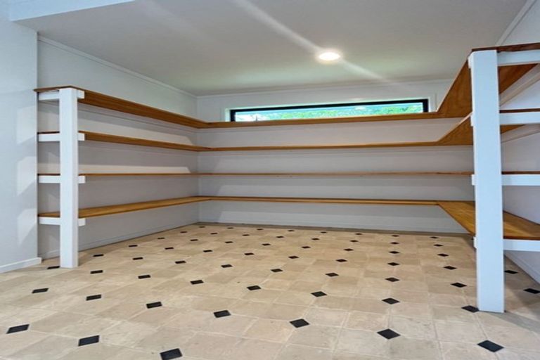 Photo of property in 30 Queen Street, Riverhead, 0820