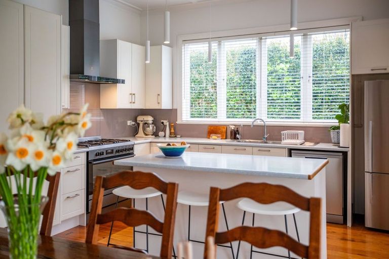 Photo of property in 24 Kitchener Street, Claudelands, Hamilton, 3214