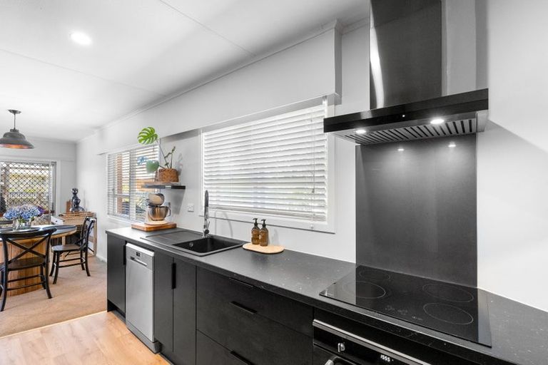 Photo of property in 19 Burn Street, Levin, 5510