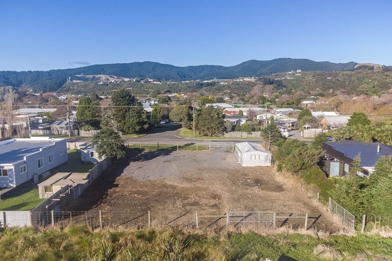 Photo of property in 65a Rata Road, Raumati Beach, Paraparaumu, 5032