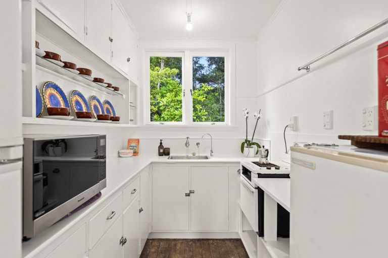 Photo of property in 25 Matheson Bay Road, Leigh, 0985