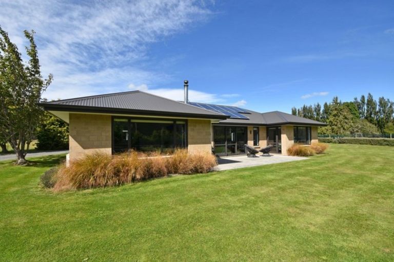Photo of property in 93 Drysdale Road, Myross Bush, Invercargill, 9872