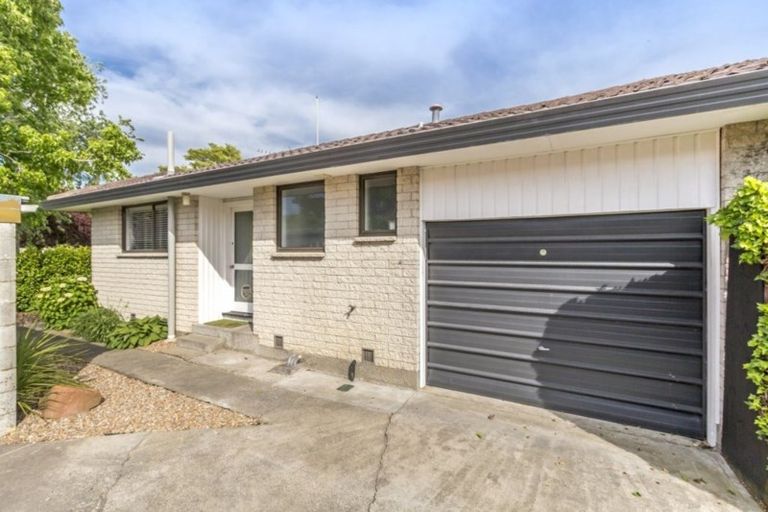 Photo of property in 2/12a Baretta Street, Somerfield, Christchurch, 8024
