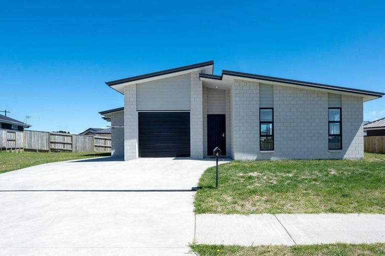 Photo of property in 4 Puna Rise, Wharewaka, Taupo, 3330