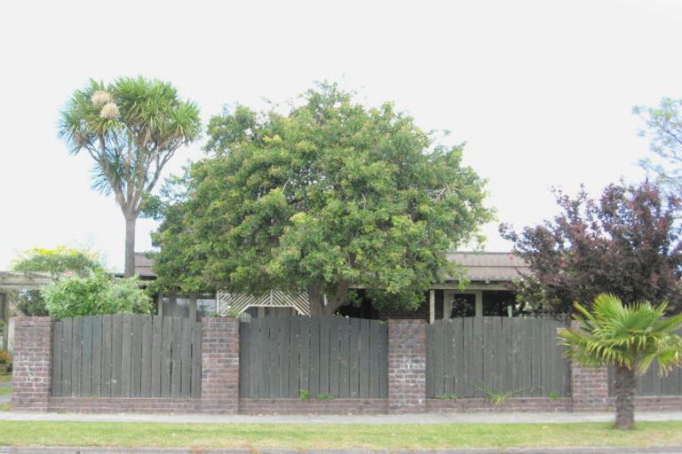 Photo of property in 70 Awapuni Road, Awapuni, Gisborne, 4010