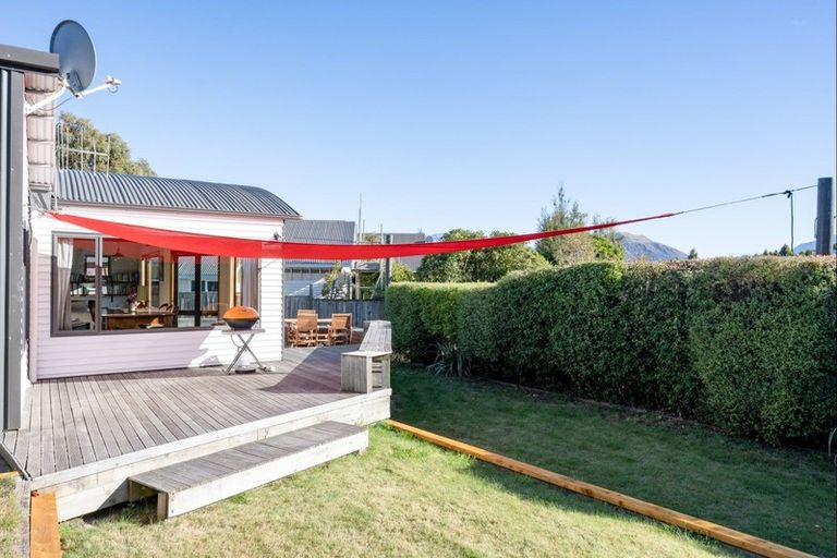 Photo of property in 9 Aspinall Street, Wanaka, 9305