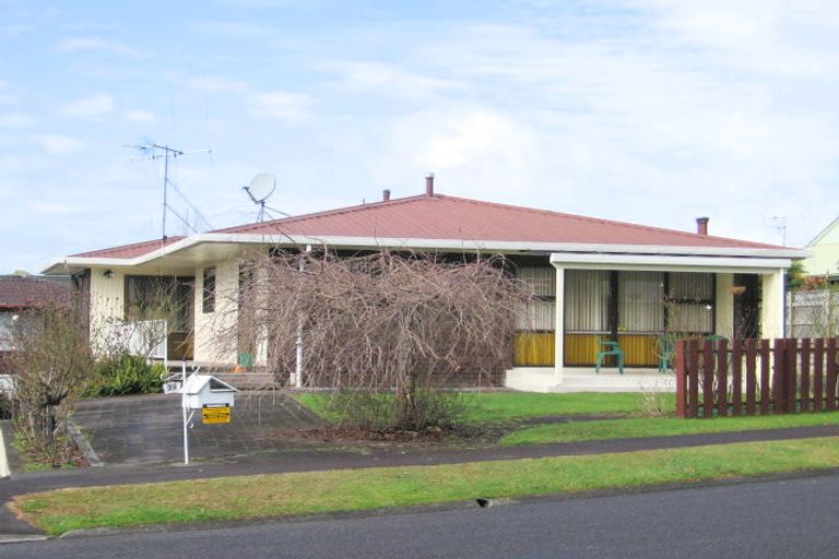 Photo of property in 39 Sunnyhills Avenue, Glenview, Hamilton, 3206