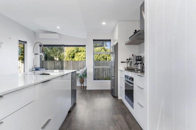 Photo of property in 8 Applin Lane, Pyes Pa, Tauranga, 3112