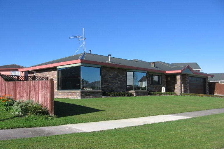 Photo of property in 14 Jefferson Crescent, Milson, Palmerston North, 4414