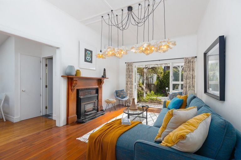 Photo of property in 12 Russell Street, Stepneyville, Nelson, 7010