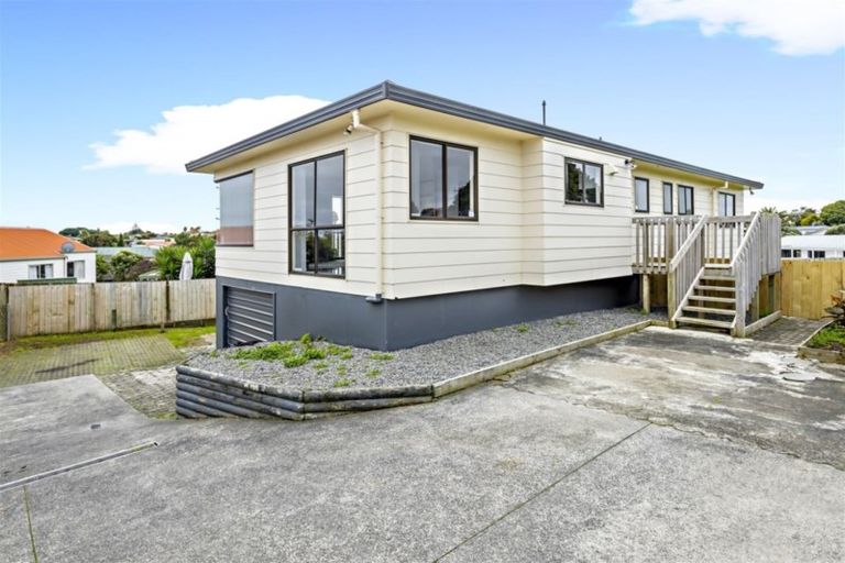 Photo of property in 1/195 Finlayson Avenue, Clendon Park, Auckland, 2103