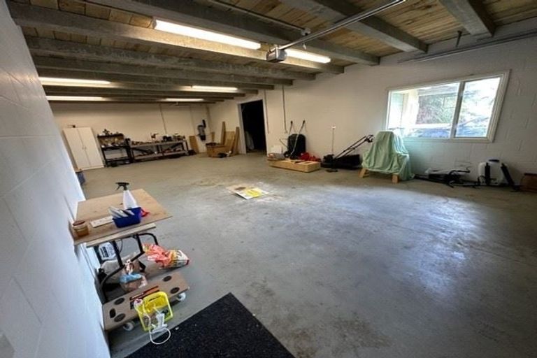 Photo of property in 25 Muriwai Drive, Manapouri, 9679