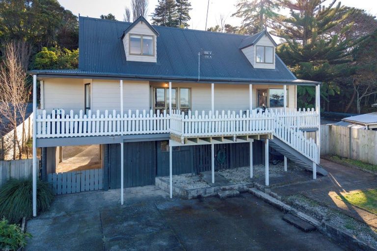Photo of property in 17 Mountain Road, Western Heights, Rotorua, 3015