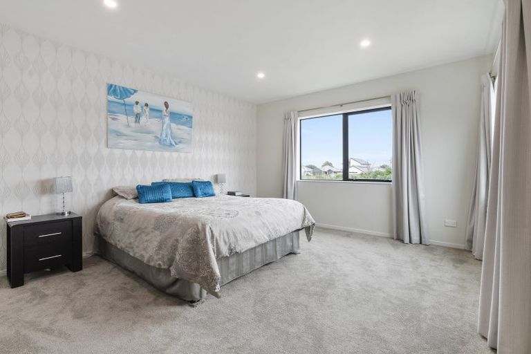 Photo of property in 28 Tawhiti Road, Pukekohe, 2120