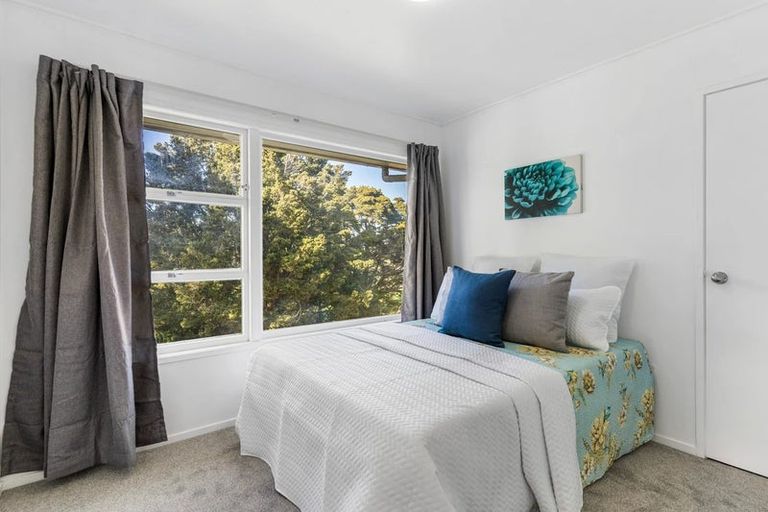 Photo of property in 22 Innismara Avenue, Wattle Downs, Auckland, 2103