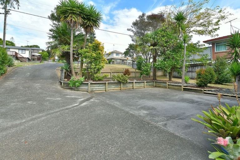 Photo of property in 37 Bay Street, Red Beach, 0932