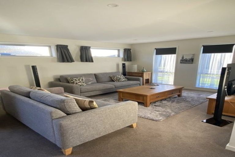 Photo of property in 14 Mclendon Green, Belfast, Christchurch, 8051