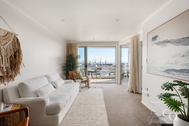 Photo of property in Algarve Apartments, 315/332 Maunganui Road, Mount Maunganui, 3116