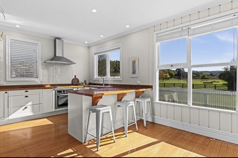 Photo of property in 19 Sheehan Street, Bay View, Napier, 4104