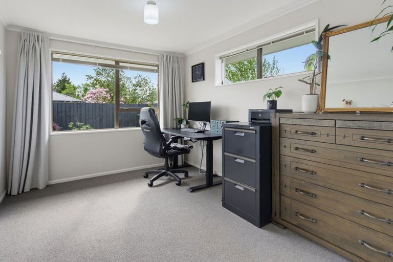 Photo of property in 2/244 Main Road North, Redwood, Christchurch, 8051
