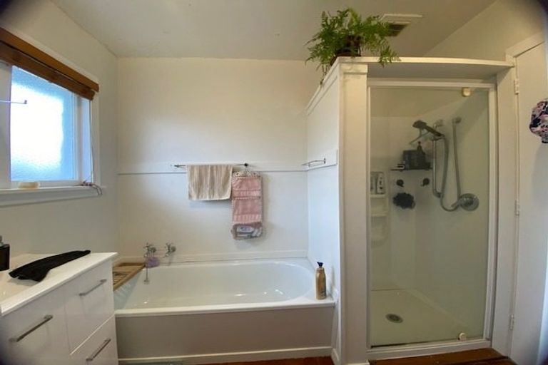 Photo of property in 10 Highsted Road, Bishopdale, Christchurch, 8053