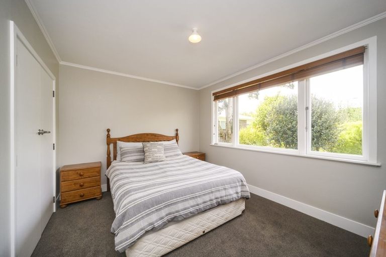 Photo of property in 24 Parkland Crescent, Terrace End, Palmerston North, 4410