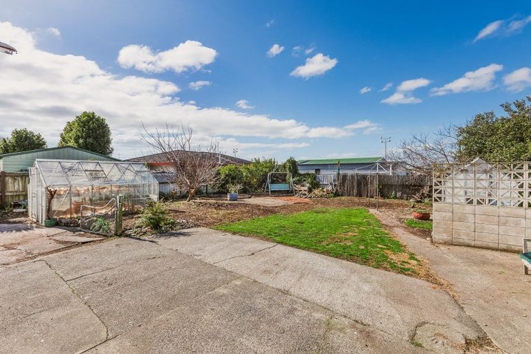 Photo of property in 18 Lee Road, Taradale, Napier, 4112