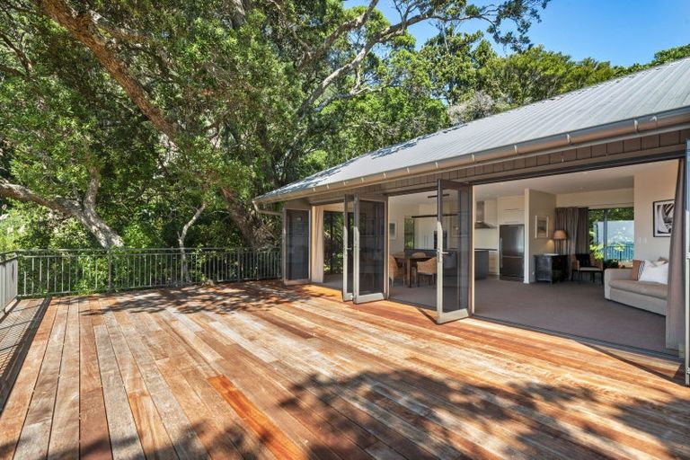 Photo of property in 49 Mount Avenue, Pauanui, Hikuai, 3579