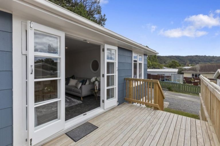 Photo of property in 129 Wainuiomata Road, Wainuiomata, Lower Hutt, 5014