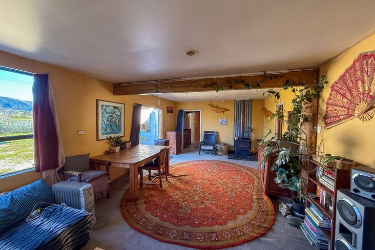 Photo of property in 188 Abel Tasman Drive, Takaka, 7183