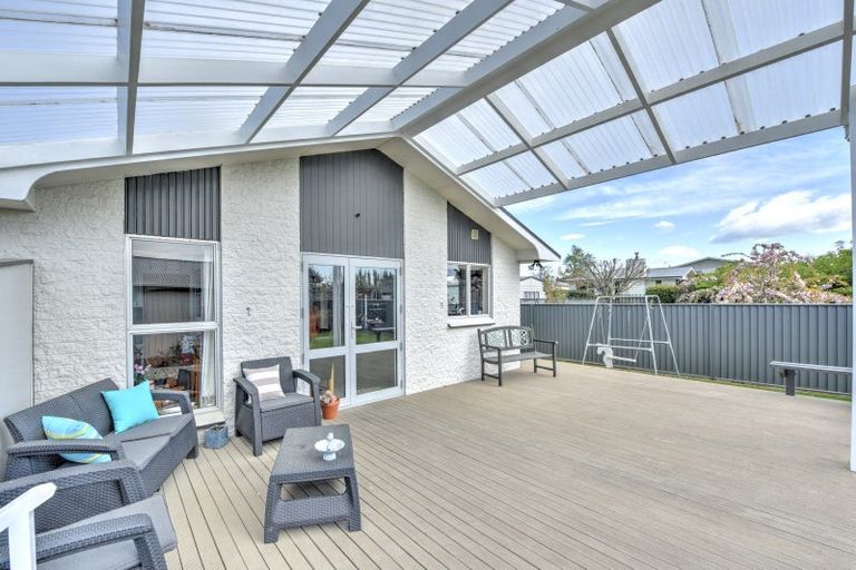 Photo of property in 22 Manse Street, Edendale, 9825