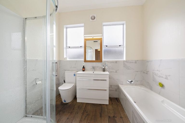 Photo of property in 5 Cashmere Avenue, Khandallah, Wellington, 6035