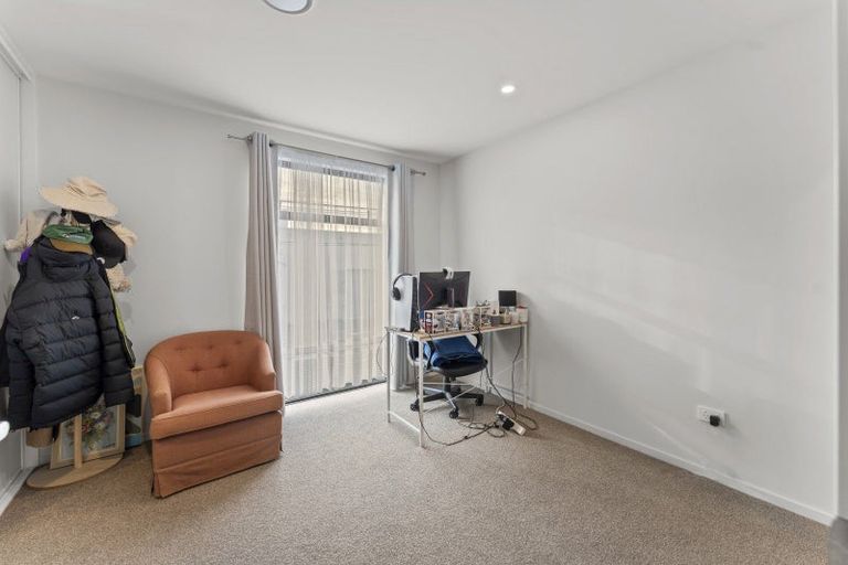 Photo of property in 4/8 New Brighton Road, Shirley, Christchurch, 8061