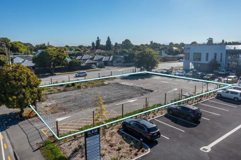 Photo of property in 106 Memorial Avenue, Burnside, Christchurch, 8053