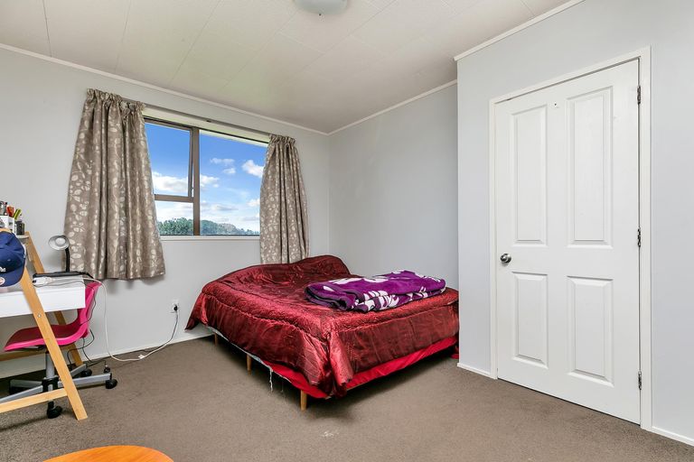 Photo of property in 278 Upper Orewa Road, Wainui, Silverdale, 0992