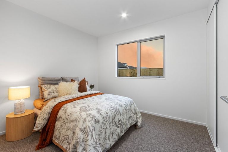 Photo of property in 5 Lorenzos Lane, Halswell, Christchurch, 8025