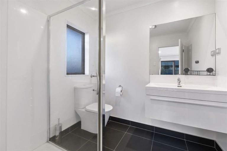 Photo of property in 37 Whitney Place, Rototuna North, Hamilton, 3210