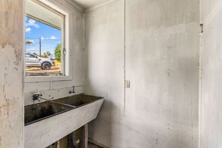 Photo of property in 64 Sherwood Road, Onerahi, Whangarei, 0110