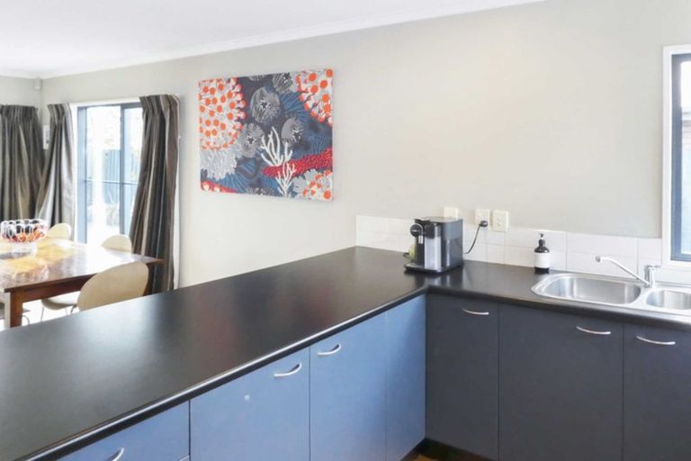 Photo of property in 21 Winton Street, St Albans, Christchurch, 8014