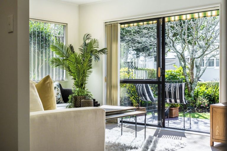 Photo of property in 1a Kowhatu Road, One Tree Hill, Auckland, 1061